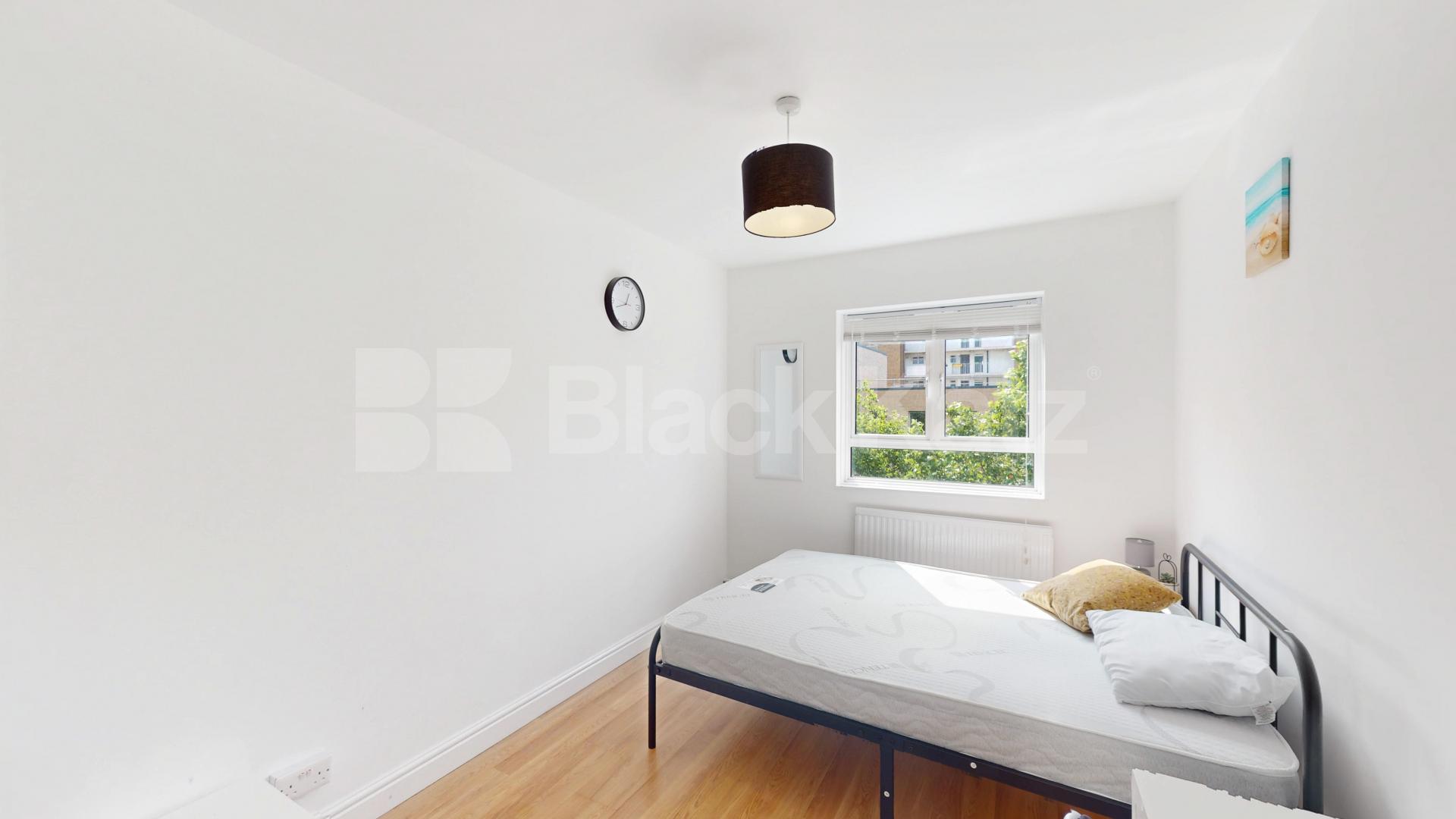 			3 Bedroom, 1 bath, 1 reception Flat			 Plender Street, Camden